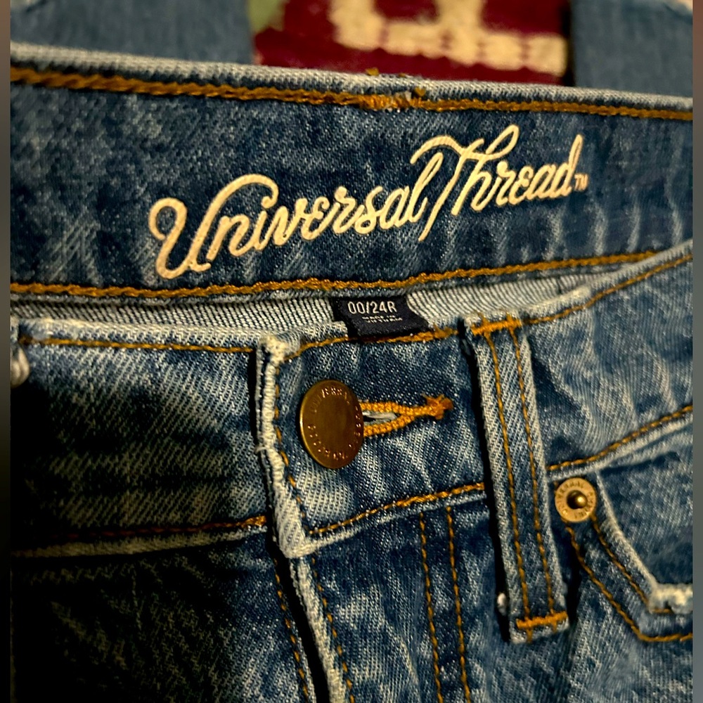 Universal Thread Vintage Straight Jeans